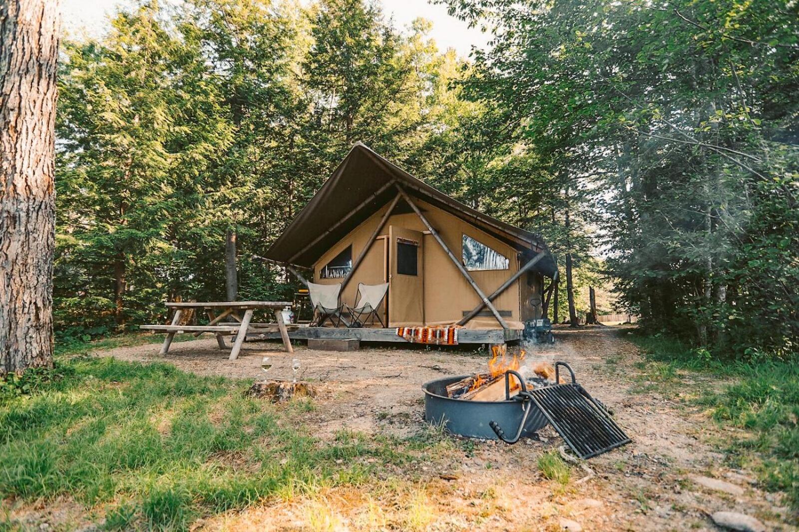 Huttopia White Mountains Albany Buitenkant foto